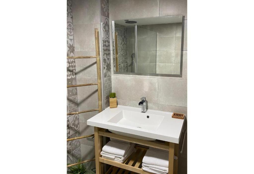 Pueblo Blanco Sea View Apartment By Namaste Elite Torremolinos Esterno foto